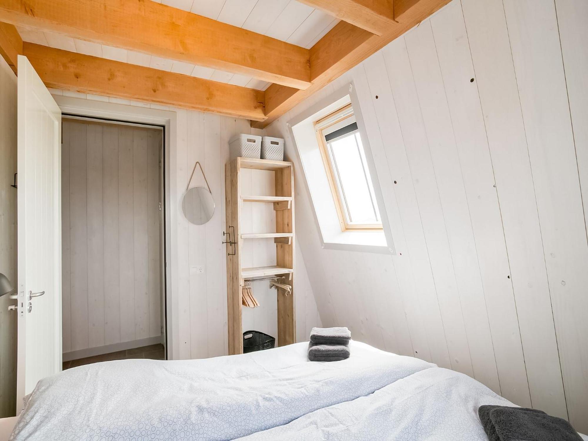 Spacious Hazenborgh In Near